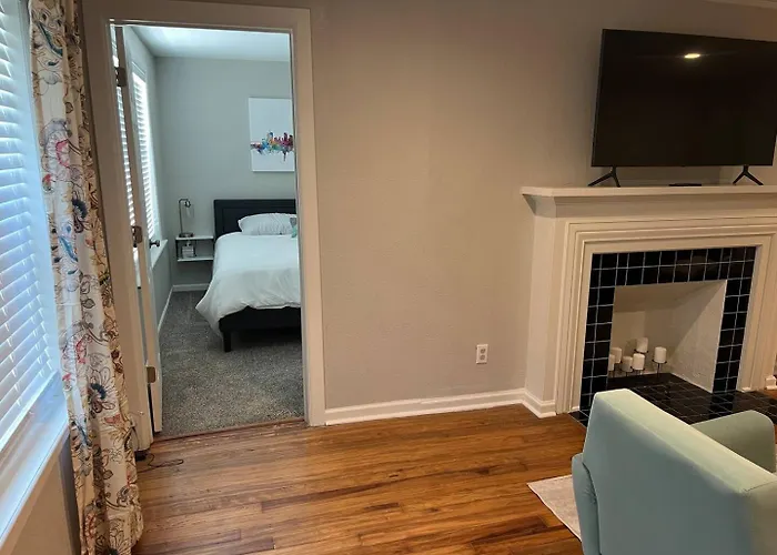 Holiday home Rt 66 Fairgrounds Retreat By Getaways Tulsa