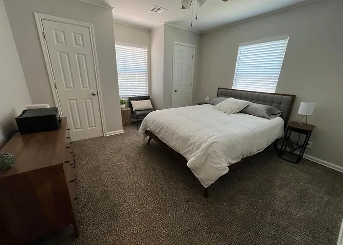 Rt 66 Fairgrounds Retreat By Getaways Holiday home *